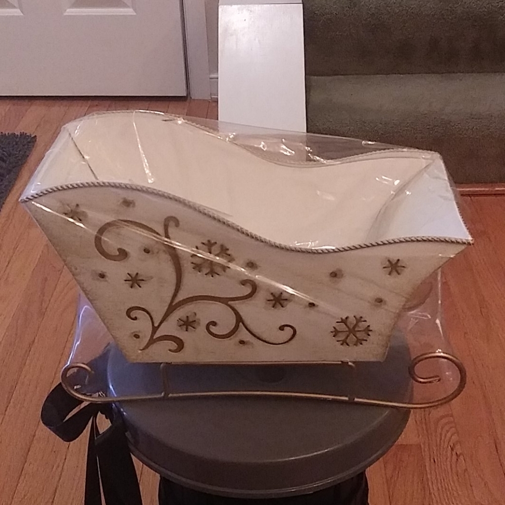 Pre-Owned Table Top Decor - Picture 2 of 14
